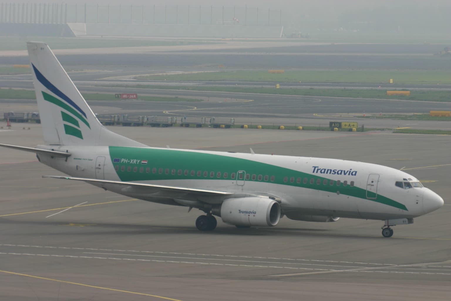 Transavia vliegtuig in vlucht