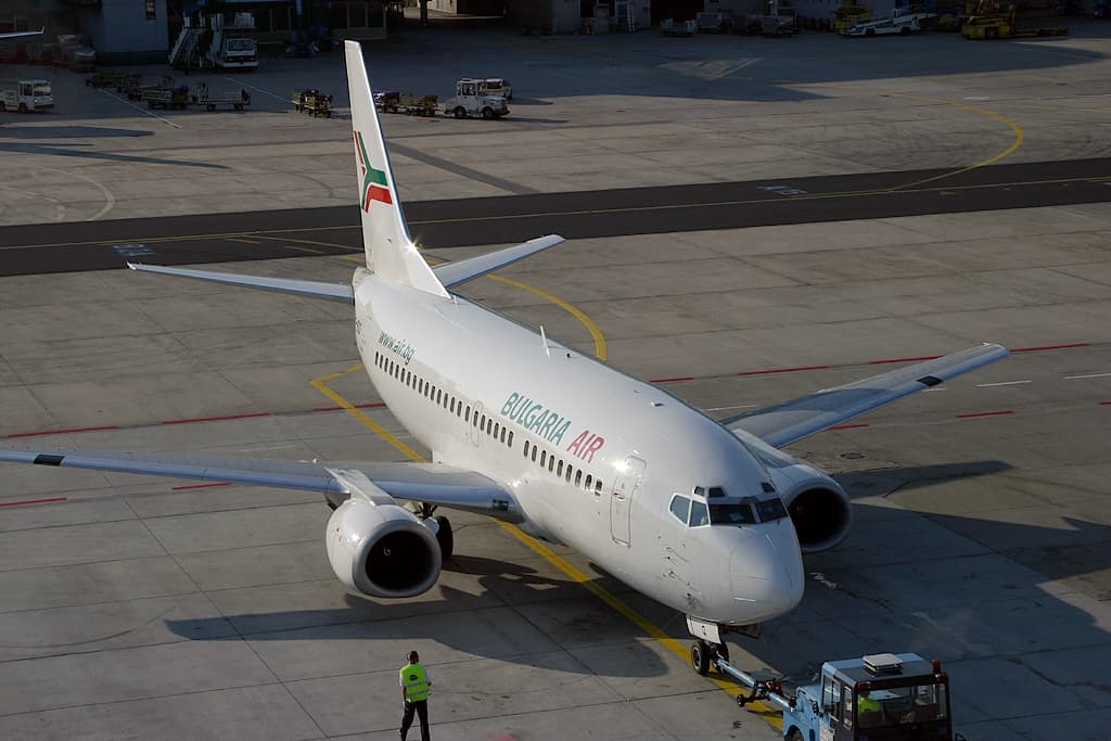 Bulgaria Air vliegtuig in vlucht